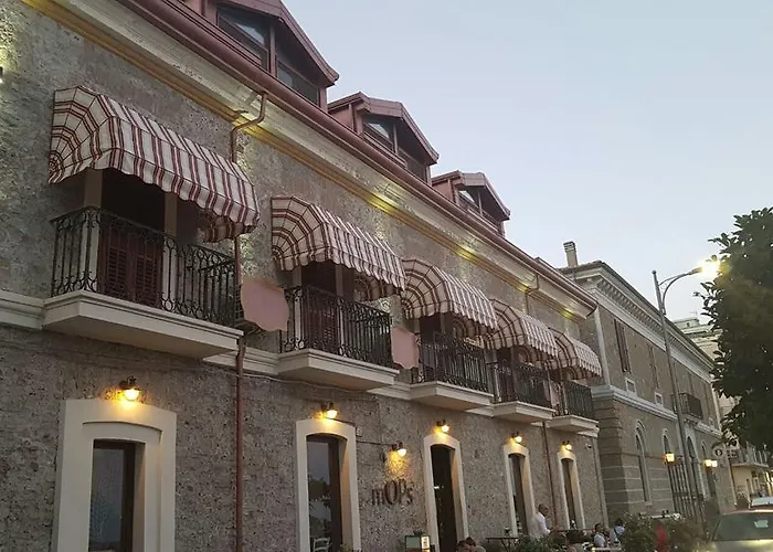 波佐安提克住宿加早餐旅馆 *